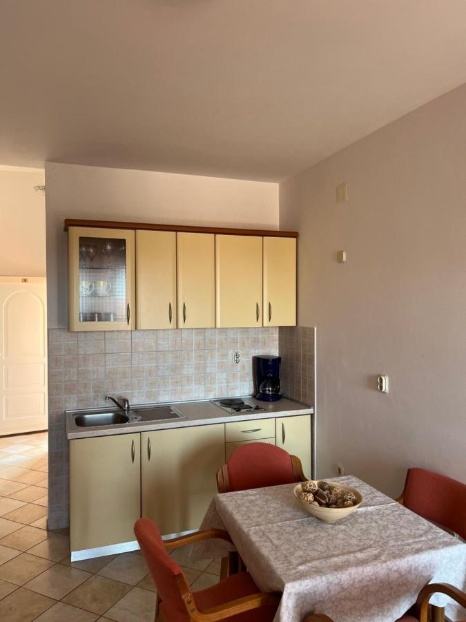 Apartments Poljski Put V Новалья Экстерьер фото